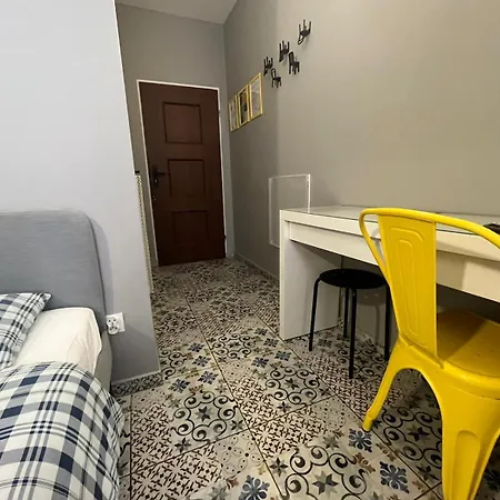 Hostel Grey Pokój Z łazienką , Darmowy Parking, Zameldowanie Bezobsługowe *