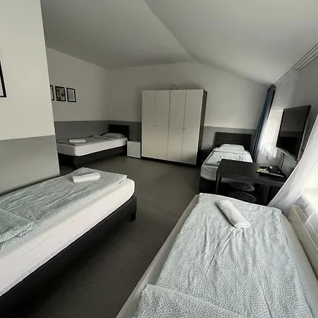 Hostel Grey Z Lazienka , Darmowy Parking, Zameldowanie Bezobslugowe