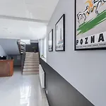 Hostel Grey Z Lazienka , Darmowy Parking, Zameldowanie Bezobslugowe Πόζναν