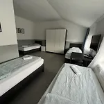 Hostel Grey Z Lazienka , Darmowy Parking, Zameldowanie Bezobslugowe