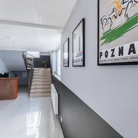 Hostel Grey Z Lazienka, Free Parking & Self Check-in Poznan
