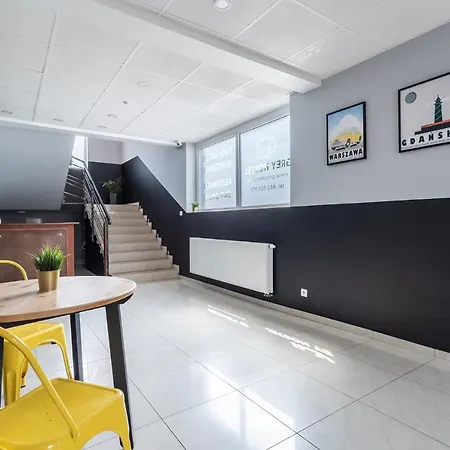 Hostel Grey Z Lazienka, Free Parking & Self Check-in *