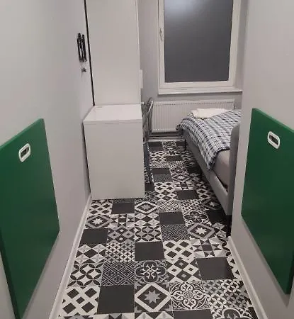 Grey Z Lazienka, Free Parking & Self Check-in Hostel *