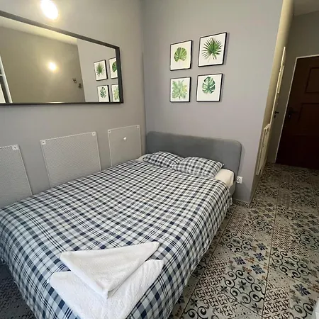 Hostel Grey Z Lazienka, Free Parking & Self Check-in *