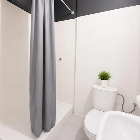 Hostel Grey Z Lazienka, Free Parking & Self Check-in *