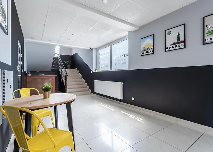 Hostel Grey Pokój Z łazienką , Darmowy Parking, Zameldowanie Bezobsługowe *