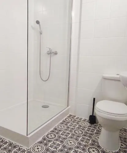 Hostel Grey Pokój Z łazienką , Darmowy Parking, Zameldowanie Bezobsługowe