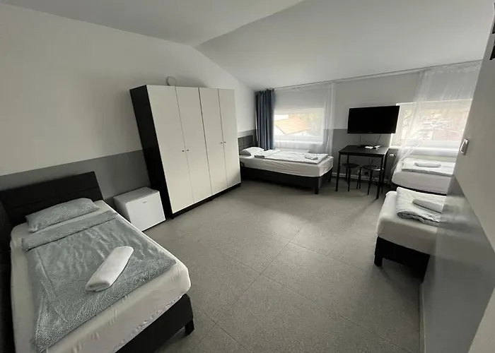 Grey Z Lazienka , Darmowy Parking, Zameldowanie Bezobslugowe * Poznan